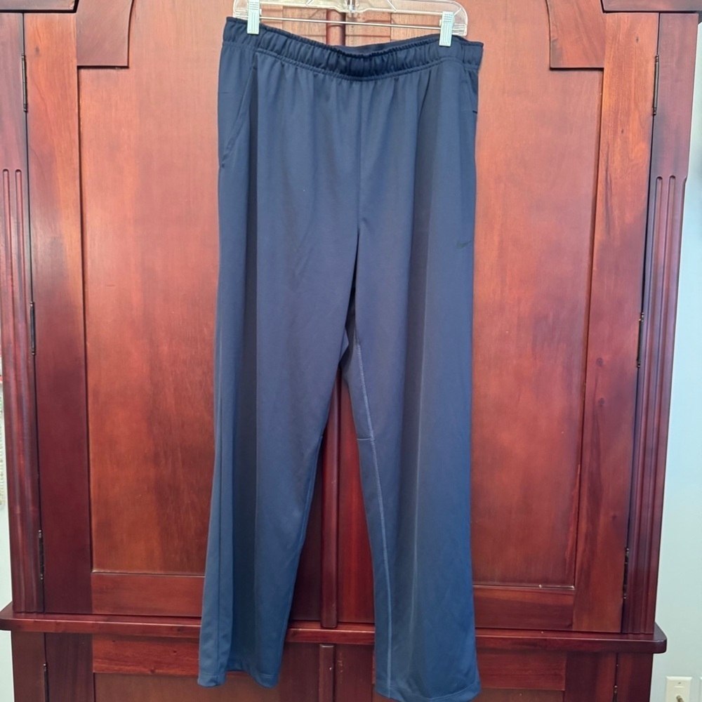 Nike Dri-Fit Navy Blue Joggers with Elastic Waistband and Athletic Cut Size Larg